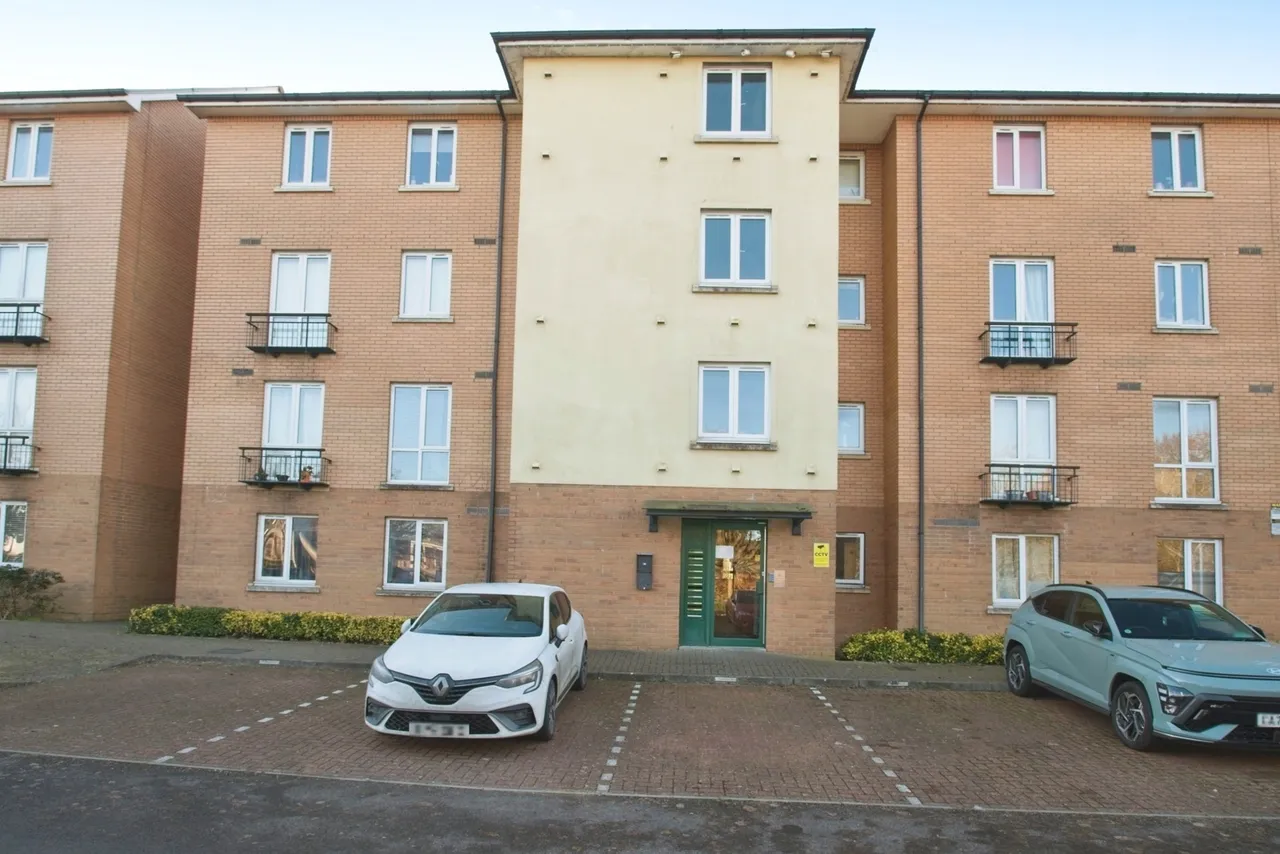 1 bed flat for sale — Verona House, Vellacott Close, Cardiff Bay, CF10