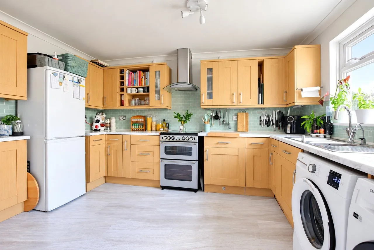 Long Meadow Drive, Barnstaple, EX32, photo 4