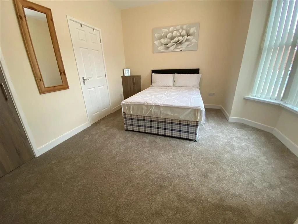 1 bed house to rent, Chester Road North, Kidderminster, DY10