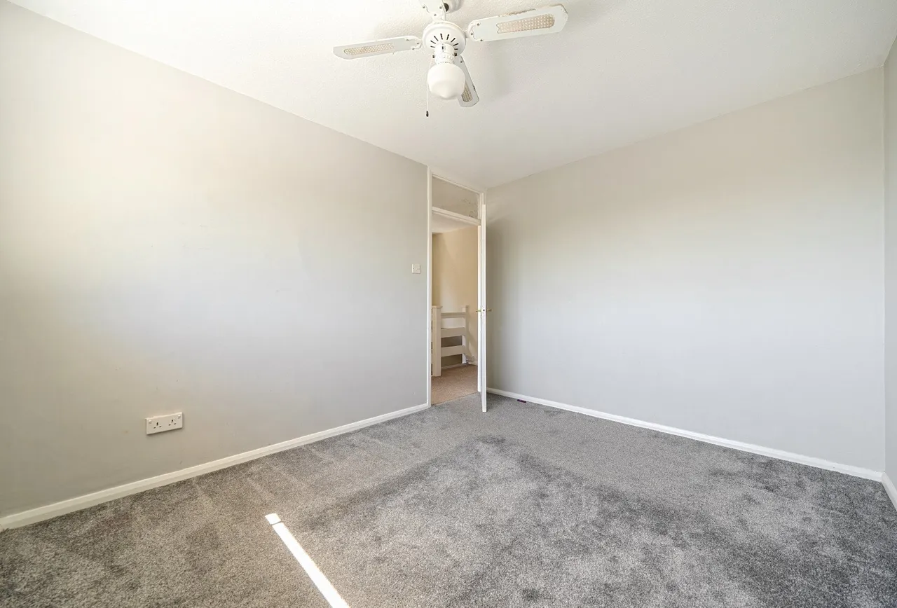 Nightingale Gardens, Somerset, Nailsea, BS48 2BH, photo 8