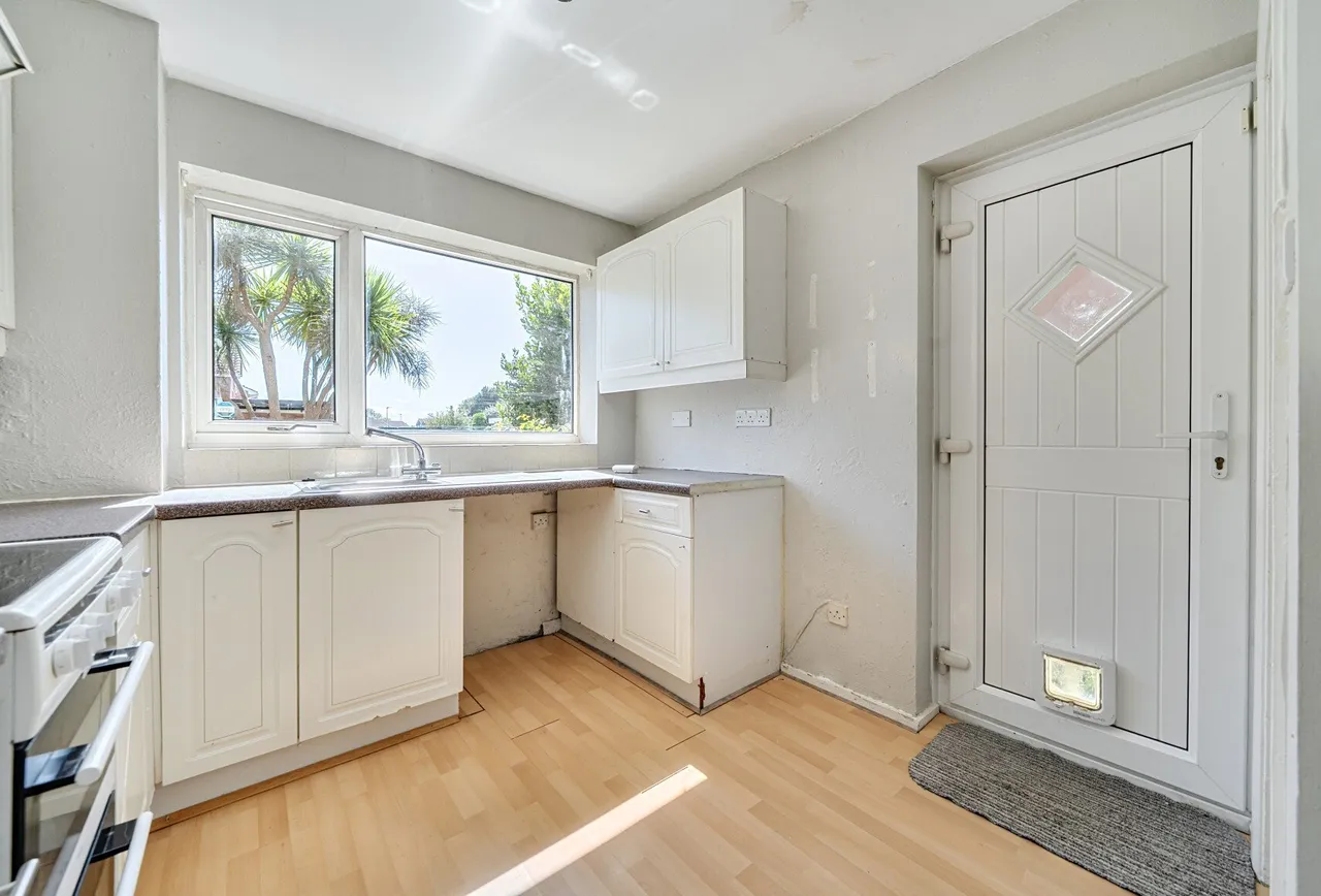 Nightingale Gardens, Somerset, Nailsea, BS48 2BH, photo 14