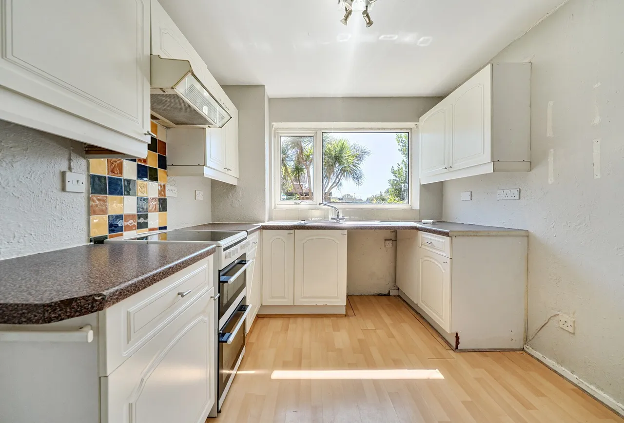 Nightingale Gardens, Somerset, Nailsea, BS48 2BH, photo 13