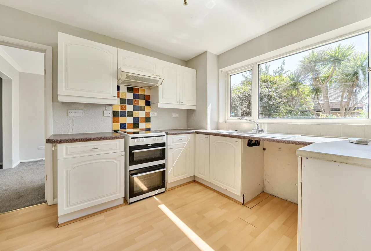 Nightingale Gardens, Somerset, Nailsea, BS48 2BH, photo 7