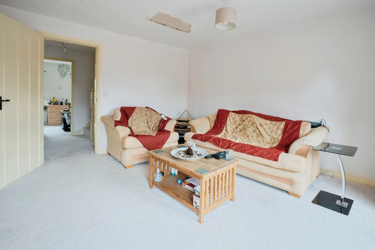 Park Crescent, Bolton-Upon-Dearne, S63, photo 8