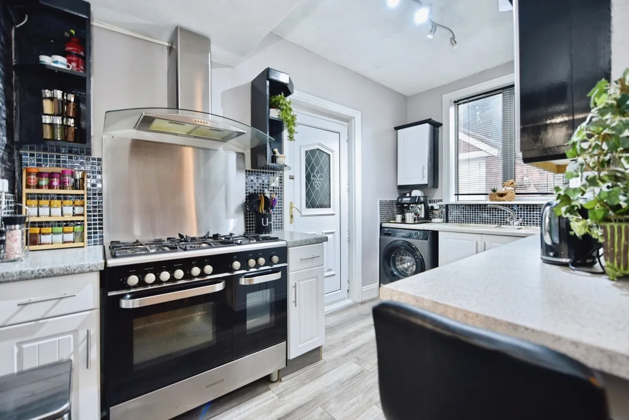 Herries Road, SHEFFIELD, South Yorkshire, S5, photo 3
