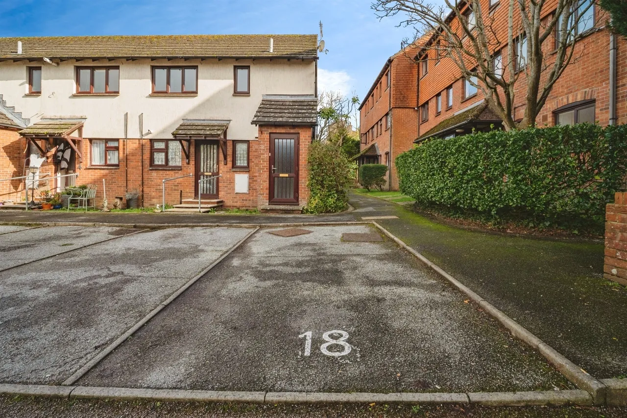 Salisbury Mews, Fordington, Dorchester, photo 3