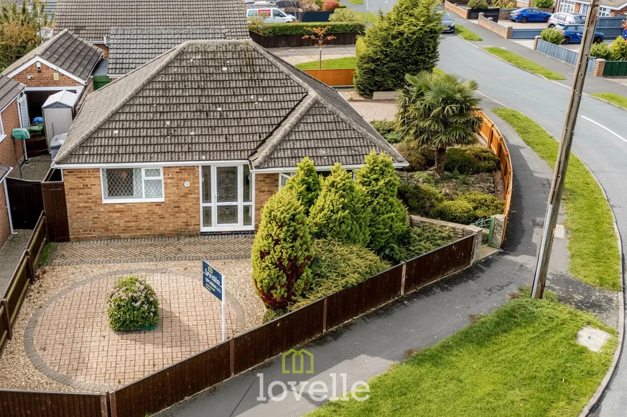 2 bed house for sale, Queen Elizabeth Road, Humberston, DN36