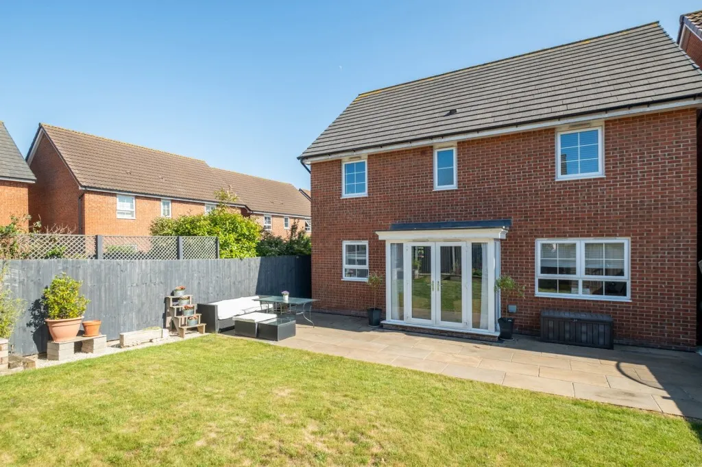 Sand Martin Close, East Leake, LE12, photo 2