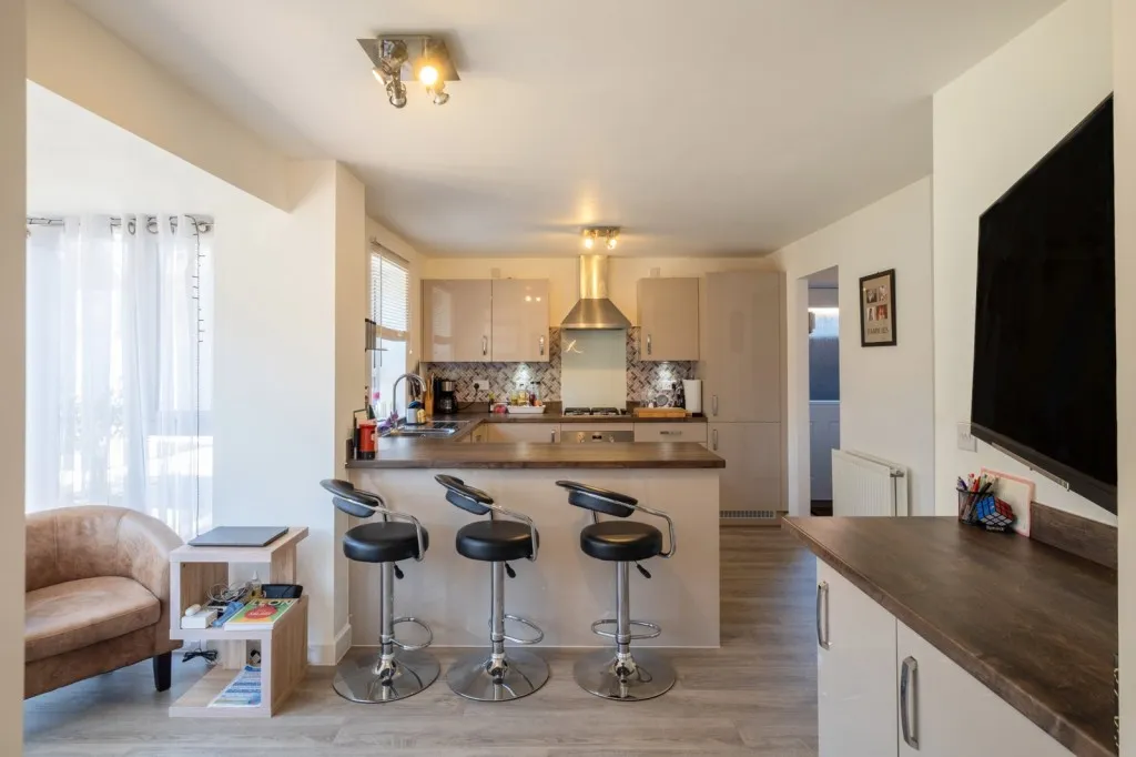 Sand Martin Close, East Leake, LE12, photo 6