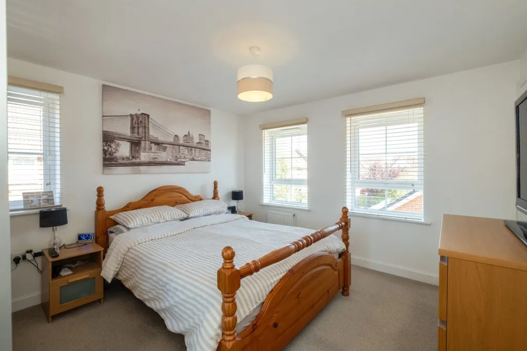 Sand Martin Close, East Leake, LE12, photo 10