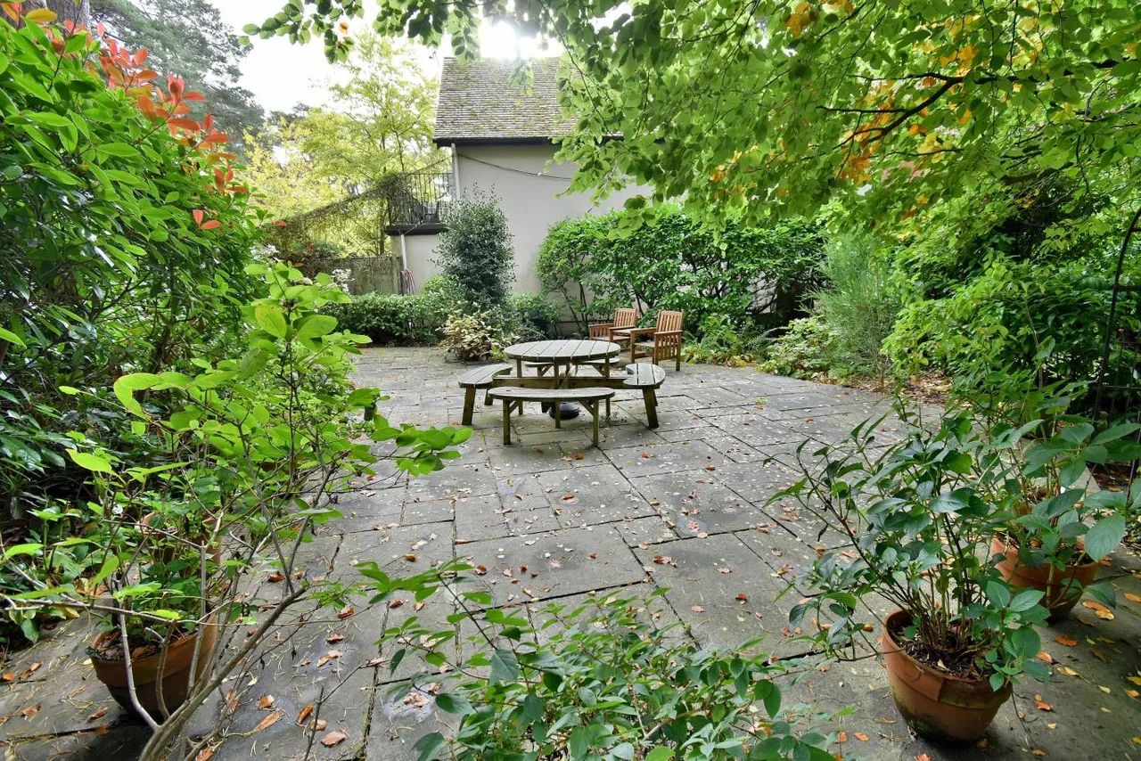 Dudsbury Avenue, BH22, photo 21