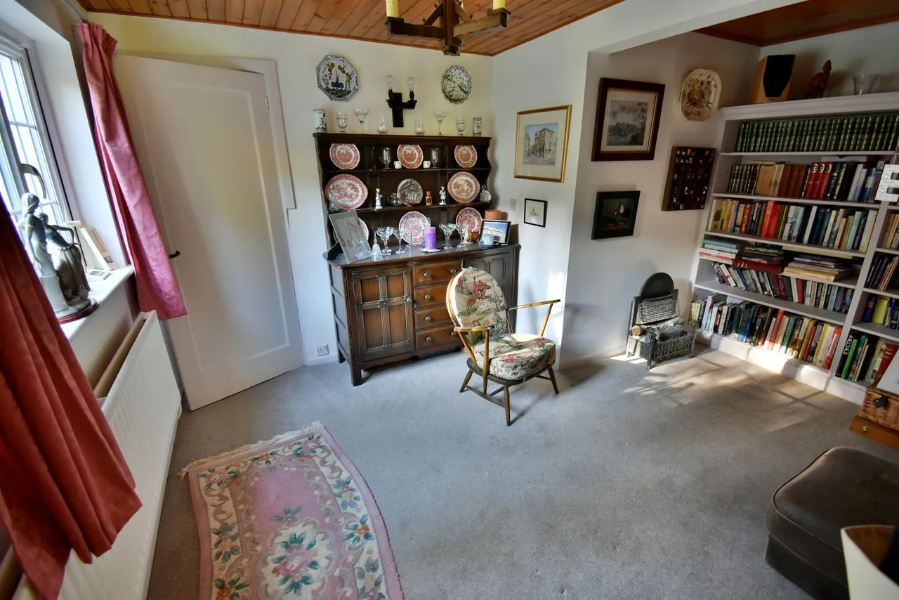 Dudsbury Avenue, BH22, photo 11