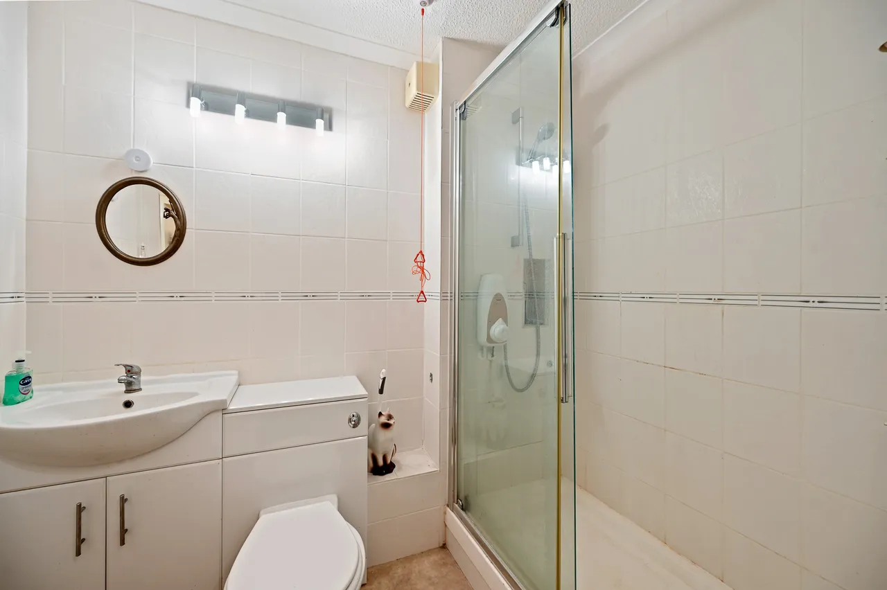 Oakdene Close, Pinner, HA5, photo 7