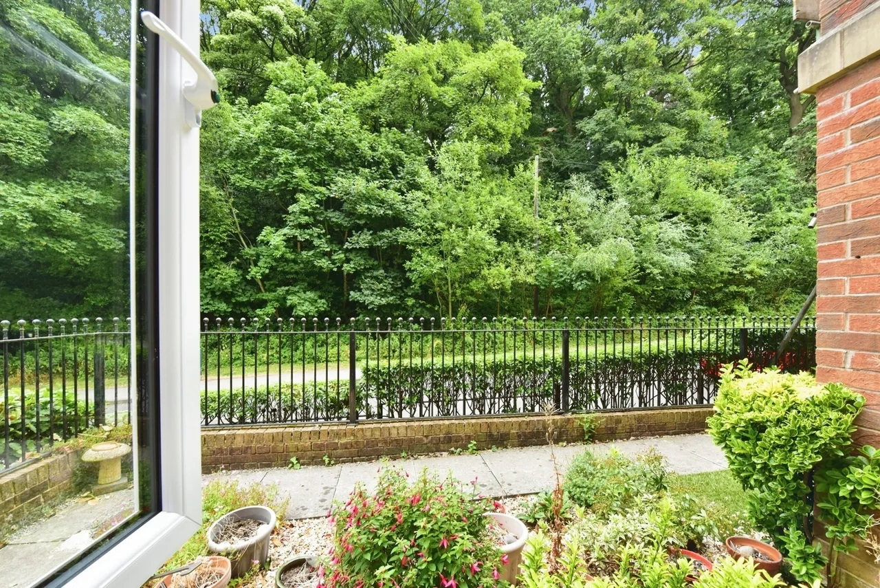 Middlewood Drive, Sheffield, S6, photo 11