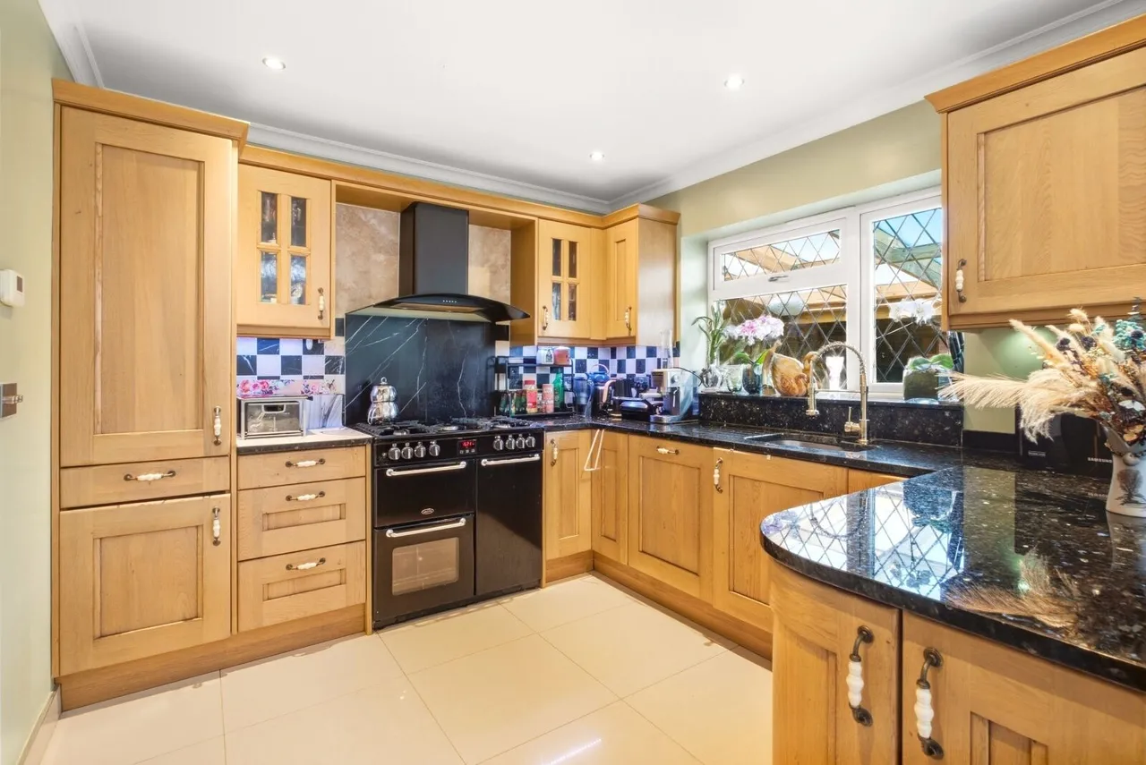 Nicholls Close, Redbourn, AL3, photo 5