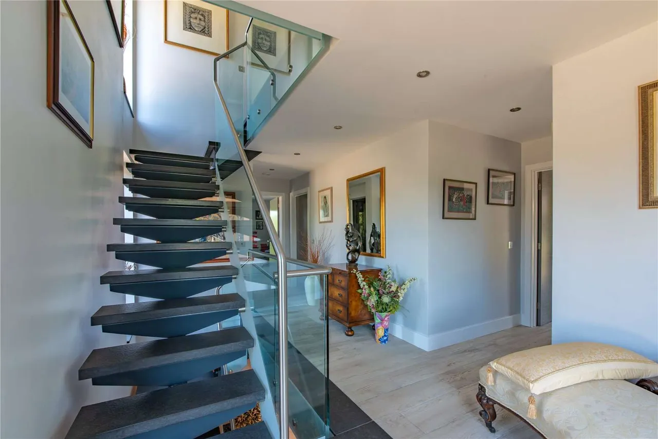 Marlston Hermitage, Thatcham, Berkshire, RG18 9UN, photo 6
