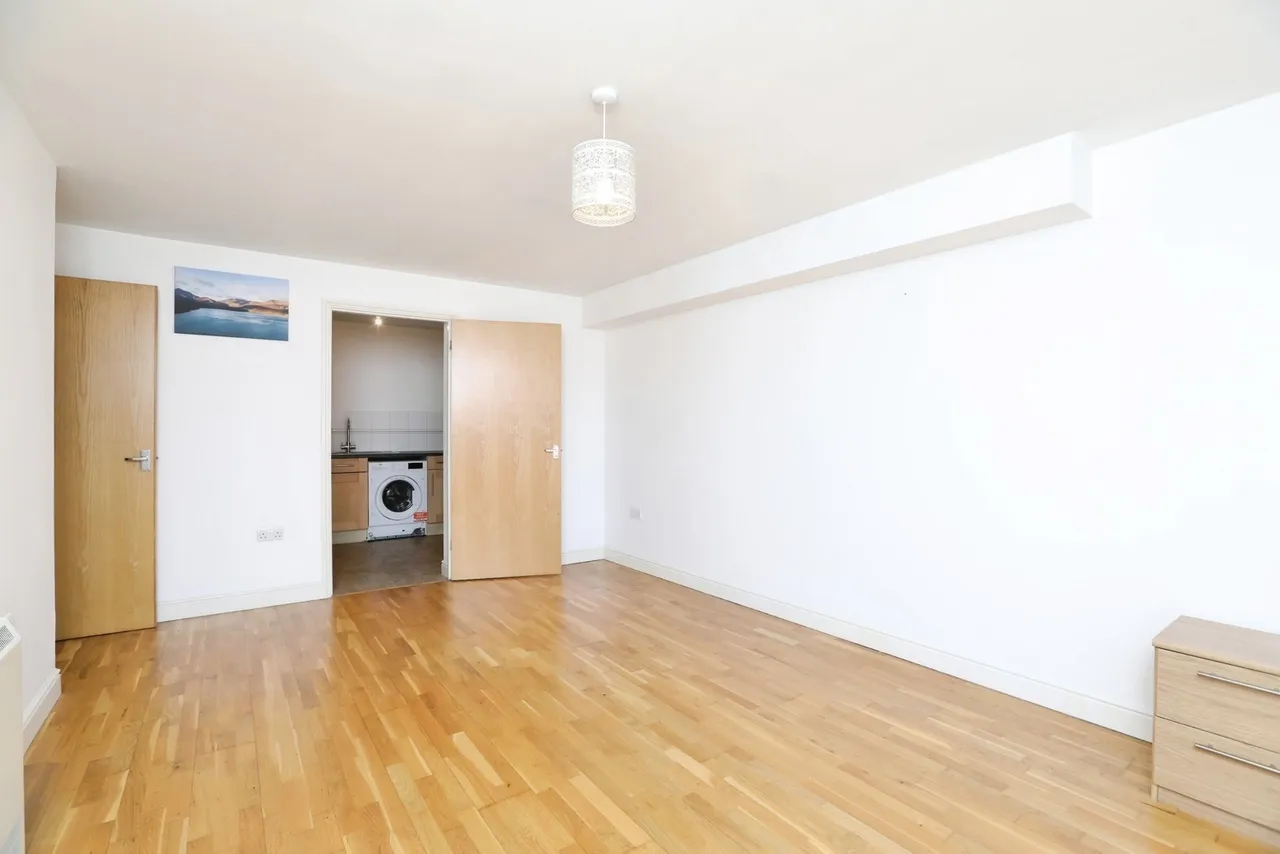 St. Peters Street, Maidstone, Kent, ME16, photo 6