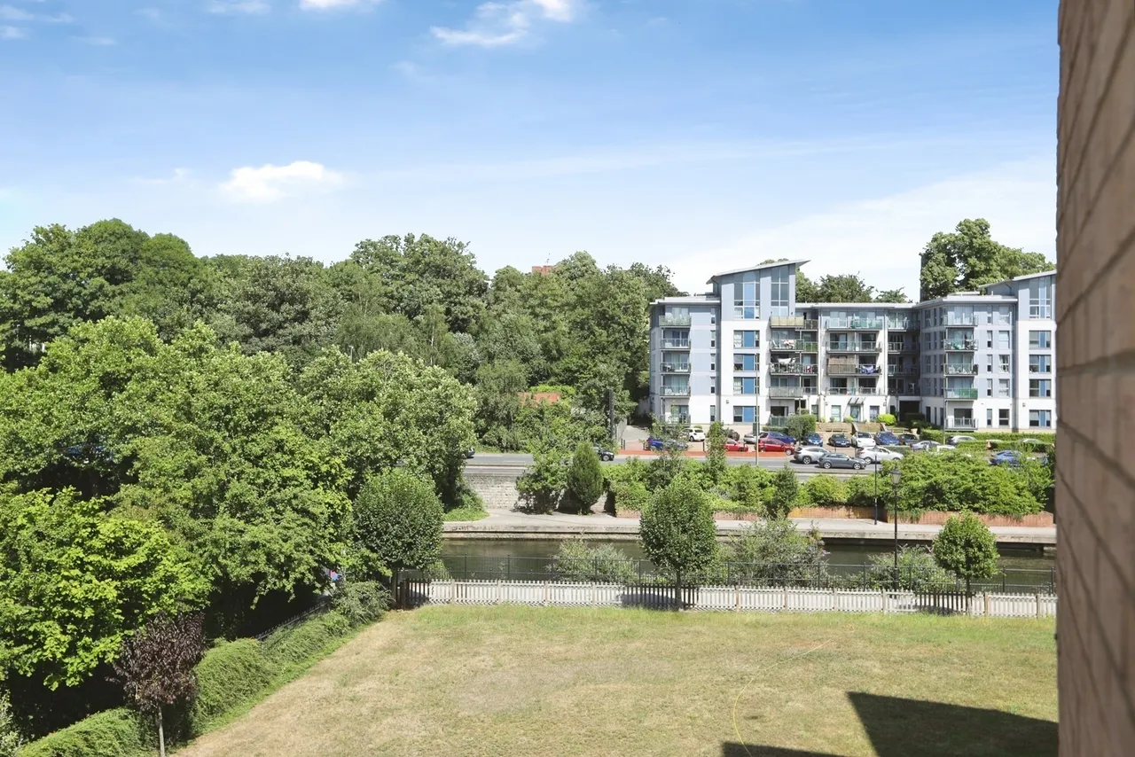 St. Peters Street, Maidstone, Kent, ME16, photo 11