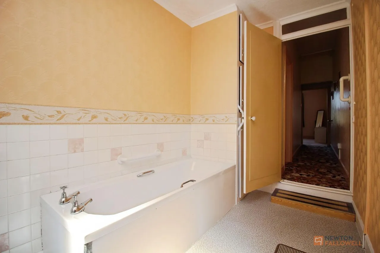 Wellington Street, Syston, LE7, photo 13