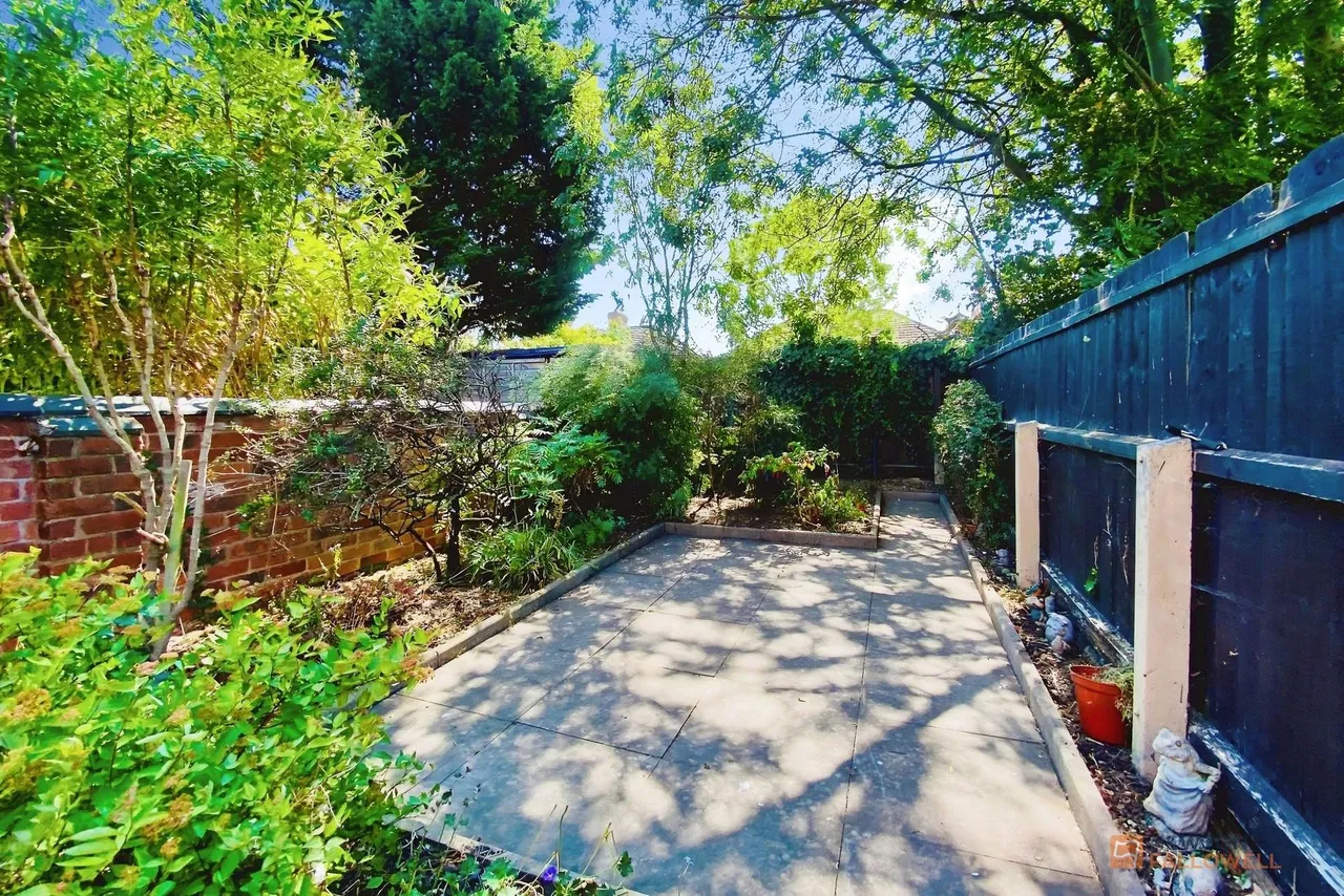 Wellington Street, Syston, LE7, photo 16