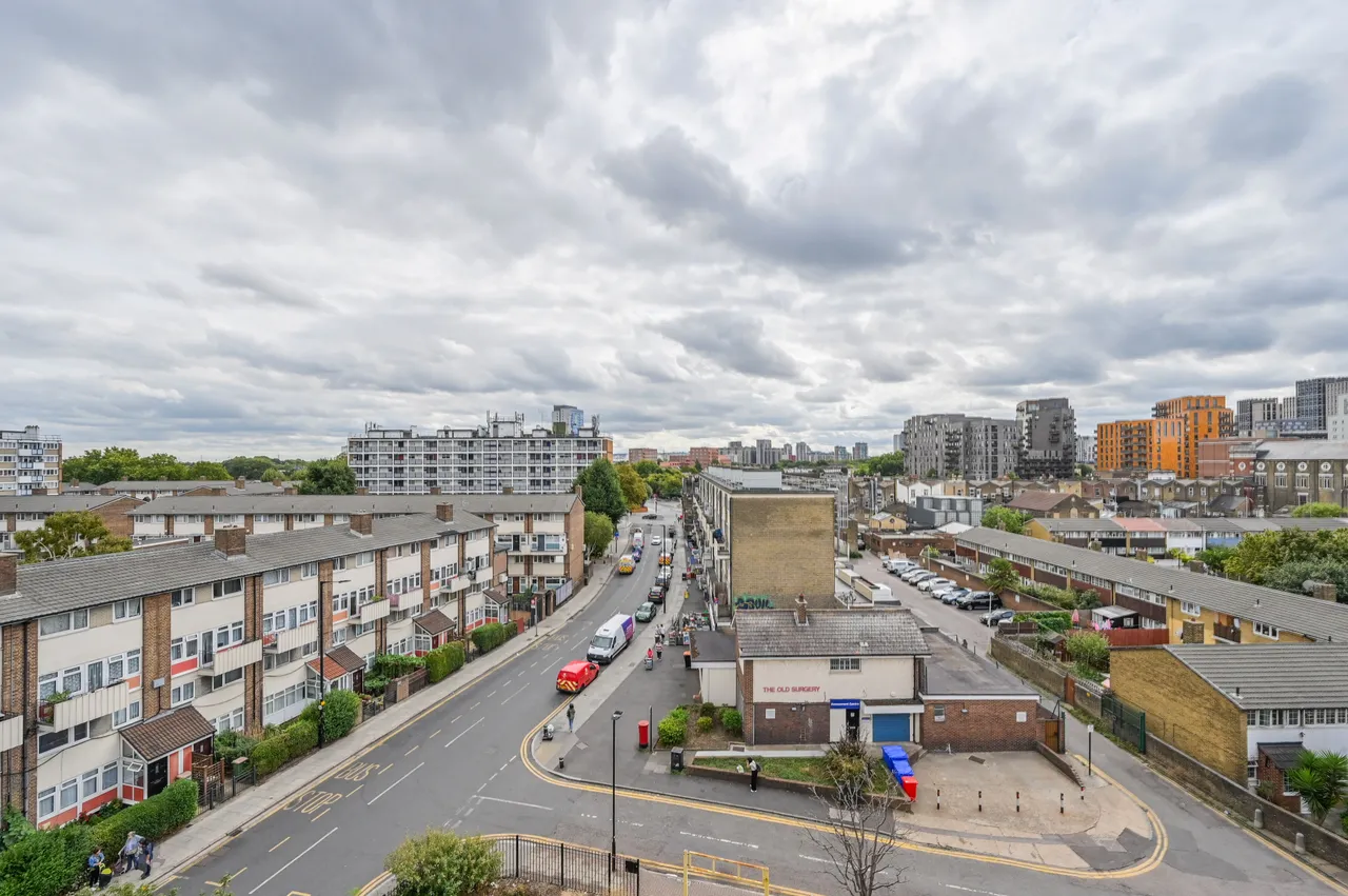 London, E16, photo 4