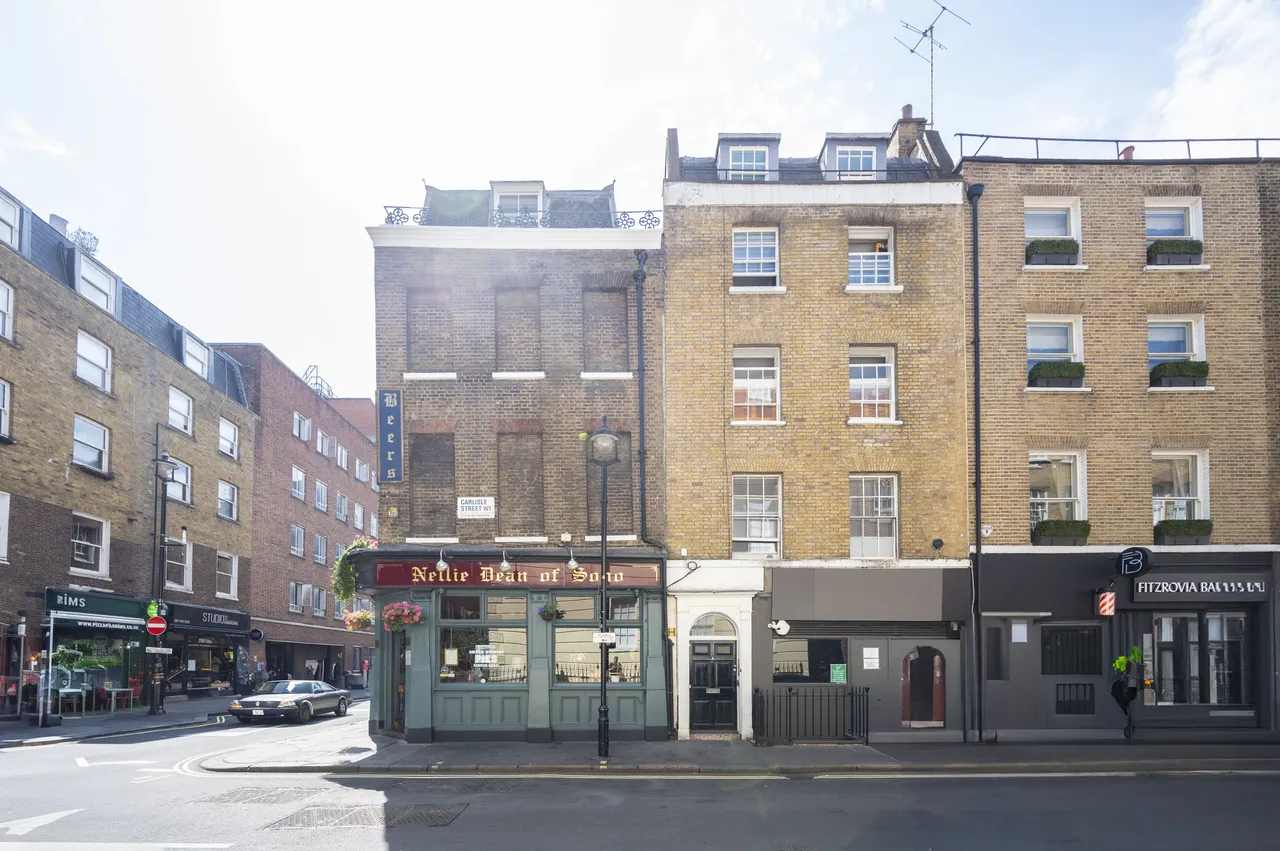 Flat 1, 4 Carlisle Street, London, photo 7