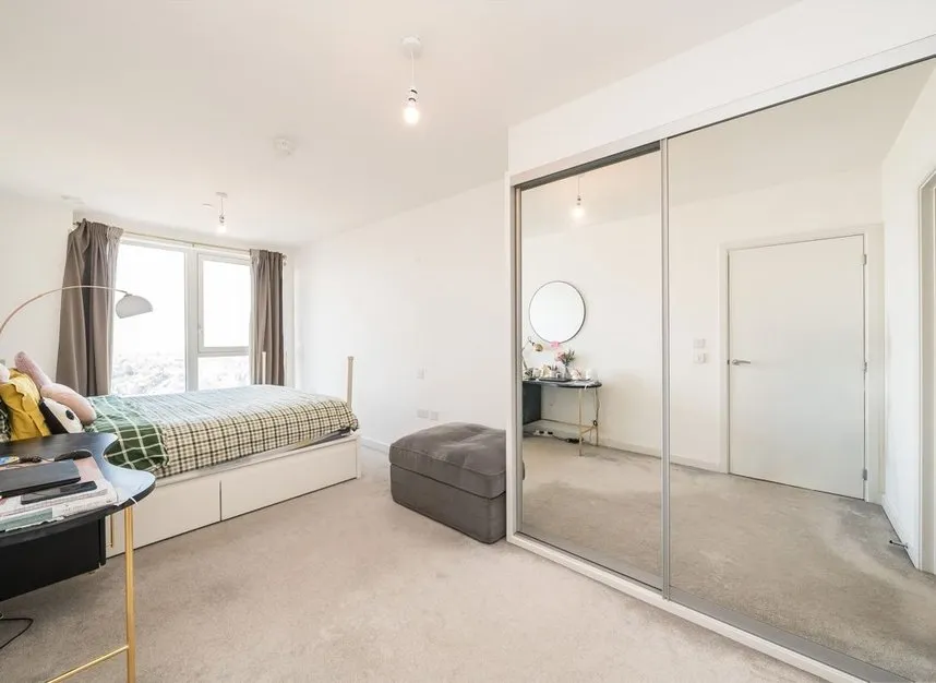 Prince Regent Road, Hounslow, TW3, photo 5