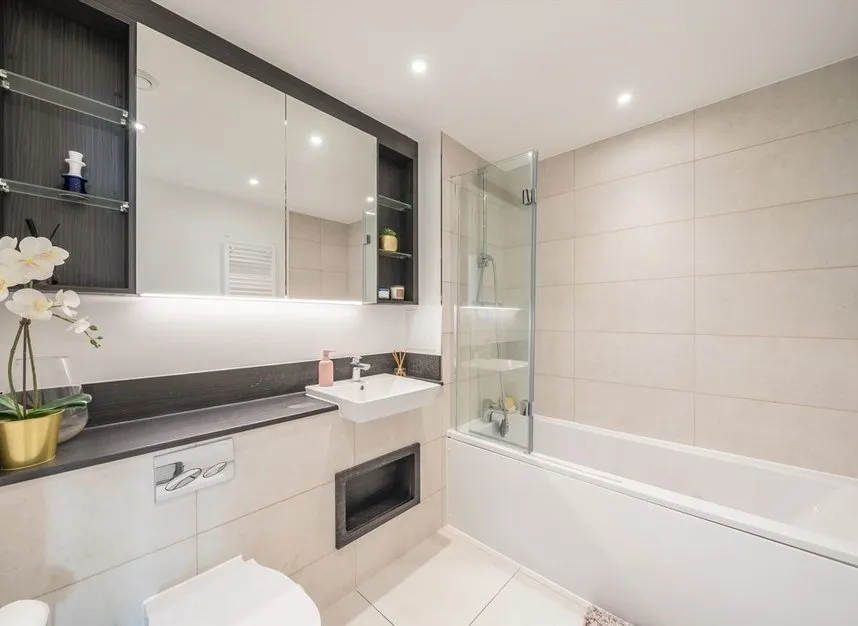 Prince Regent Road, Hounslow, TW3, photo 7