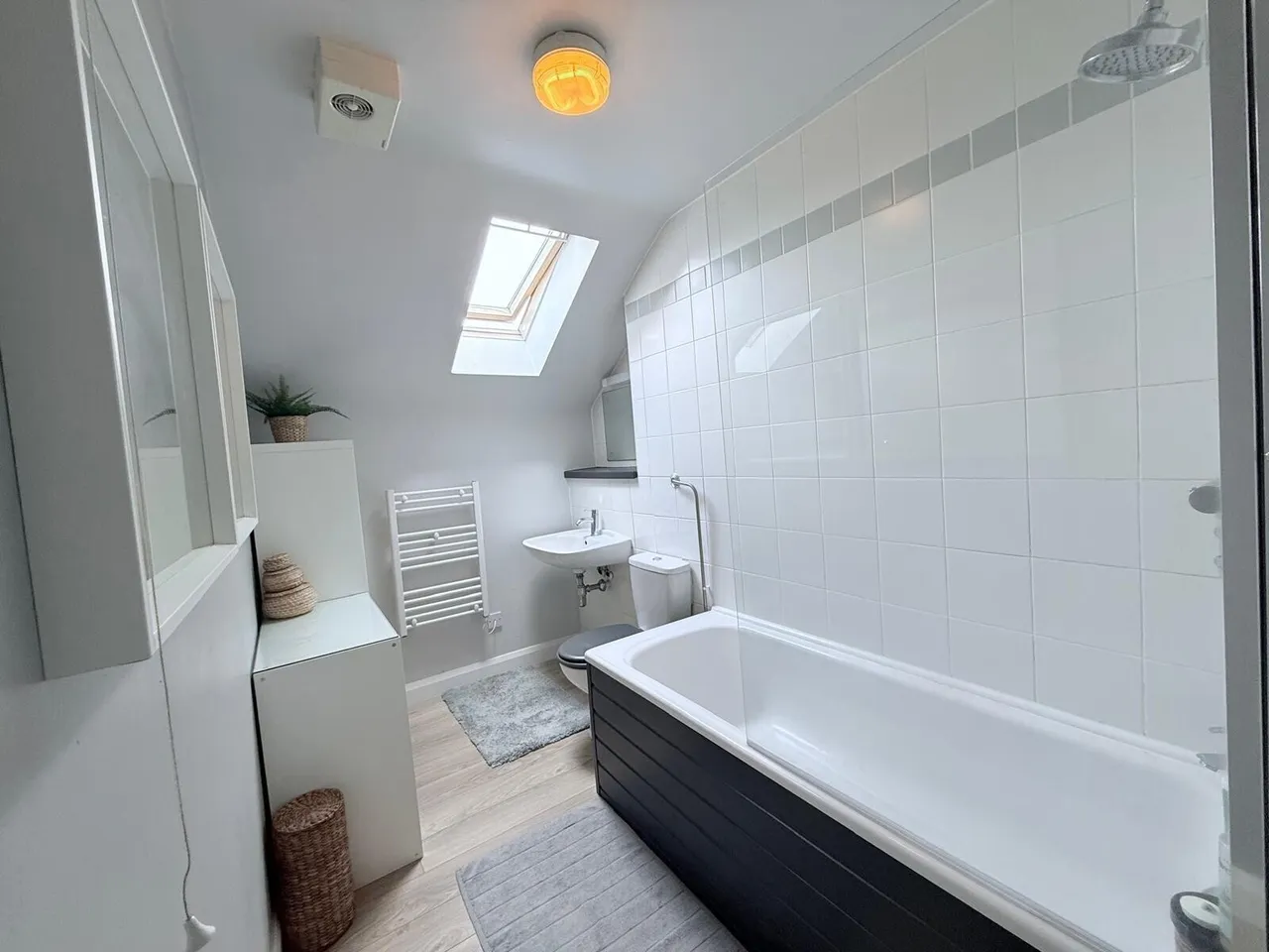 Highland Court, Nottingham, NG5, photo 9