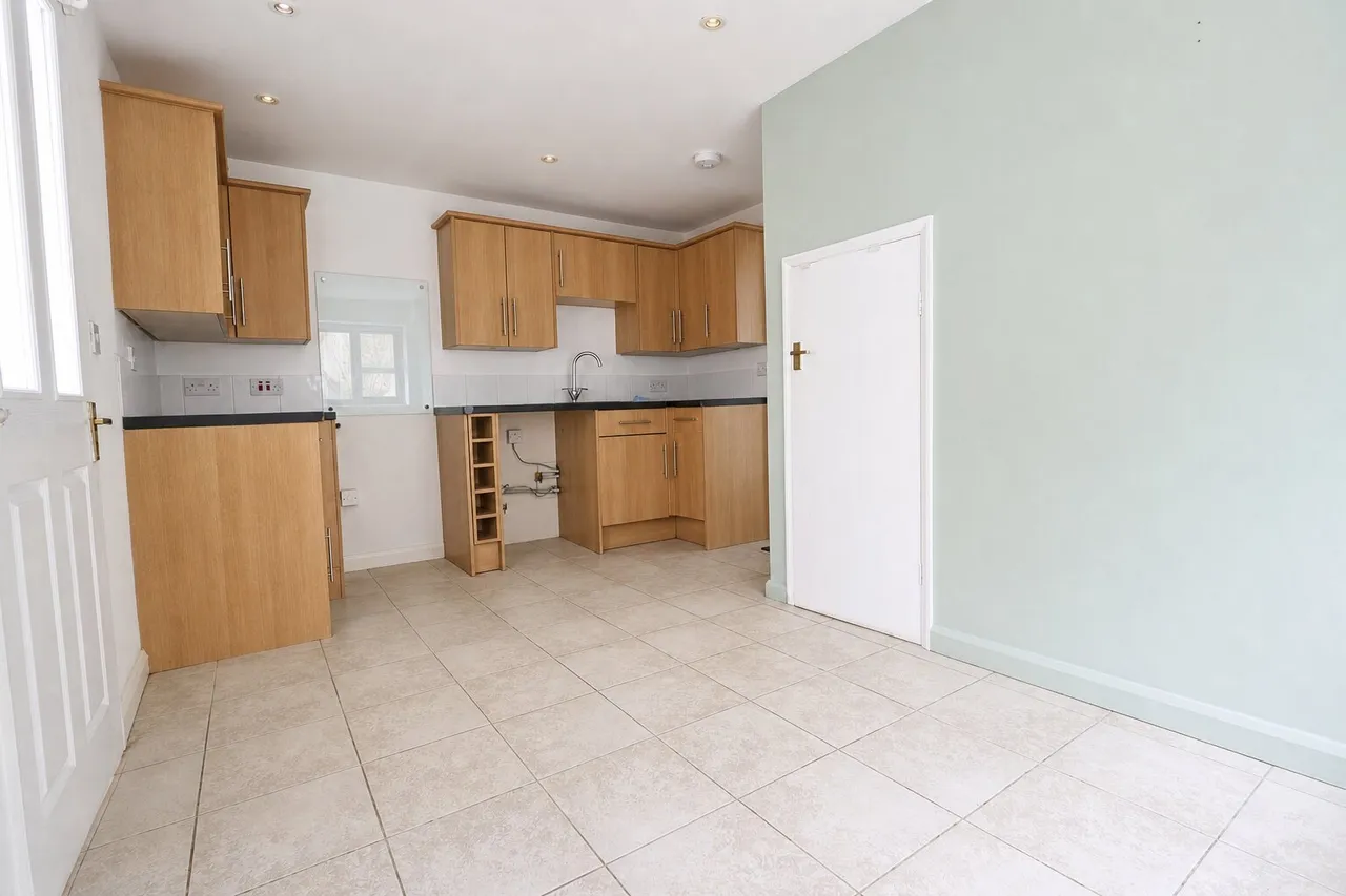 Chapel Road, Weldon, NN17, photo 7