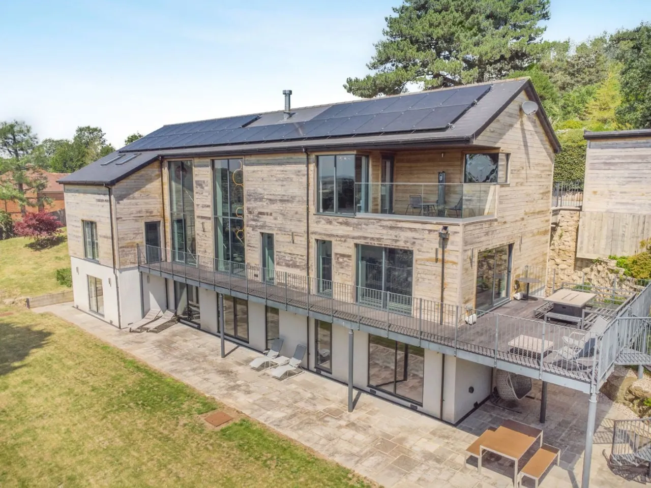 5 bed house for sale — Cliff Road, Hythe, Kent, CT21 5XE