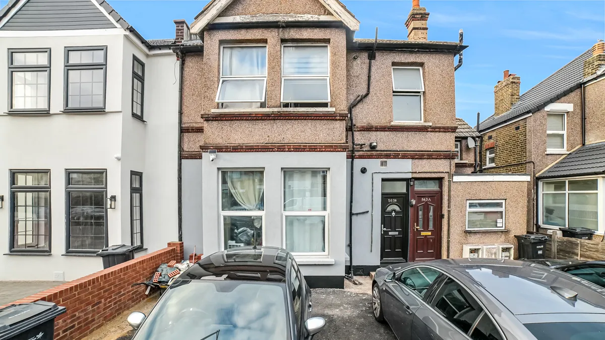 2 bed property for sale, Green Lane, Ilford, IG3