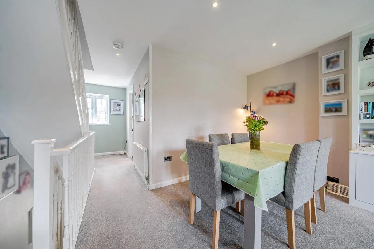 Reservoir Close, Kent, DA9, photo 7