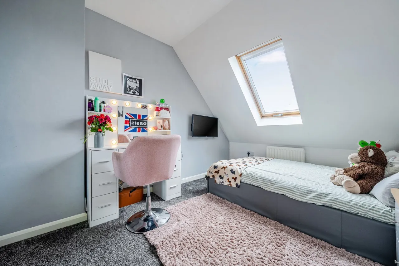 Reservoir Close, Kent, DA9, photo 22