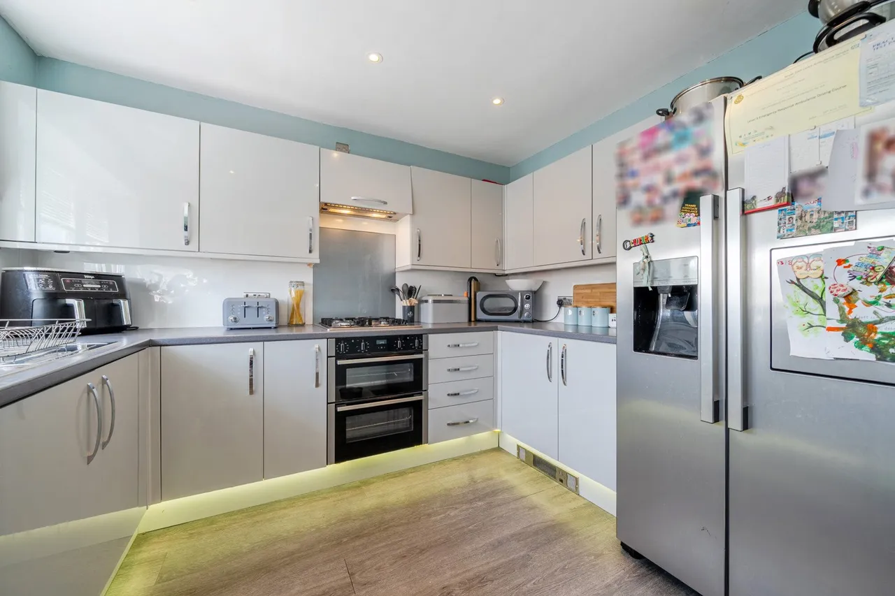 Reservoir Close, Kent, DA9, photo 18