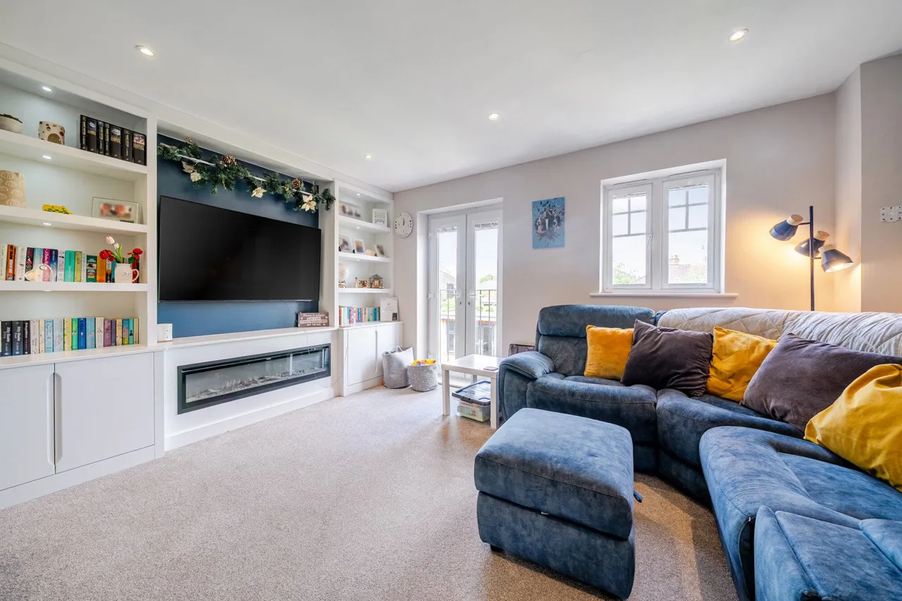 Reservoir Close, Kent, DA9, photo 16