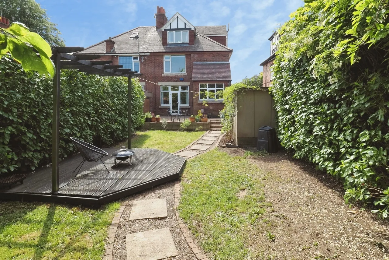 Russell Drive, Wollaton, Nottingham, NG8, photo 2