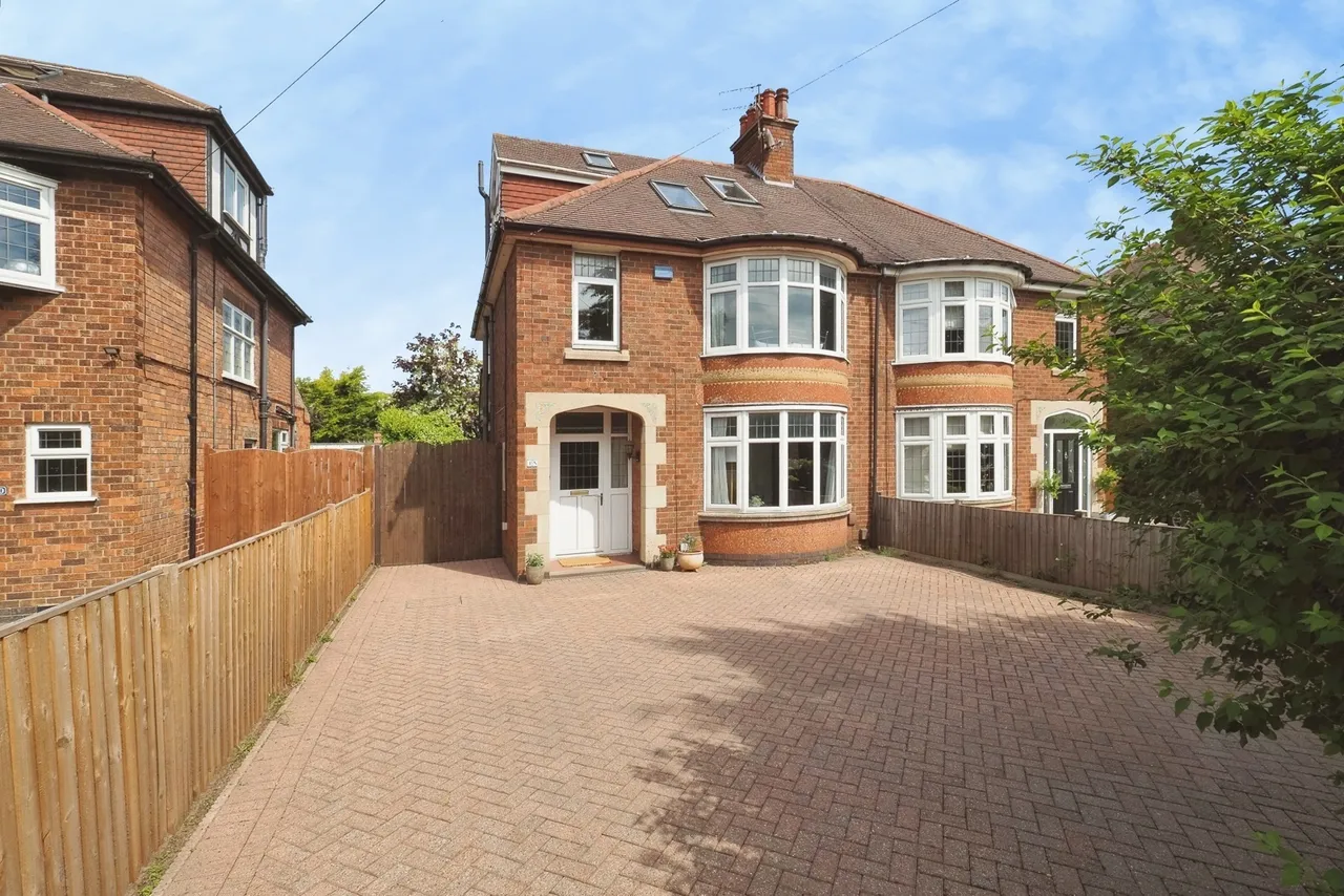 4 bed house for sale — Russell Drive, Wollaton, Nottingham, NG8