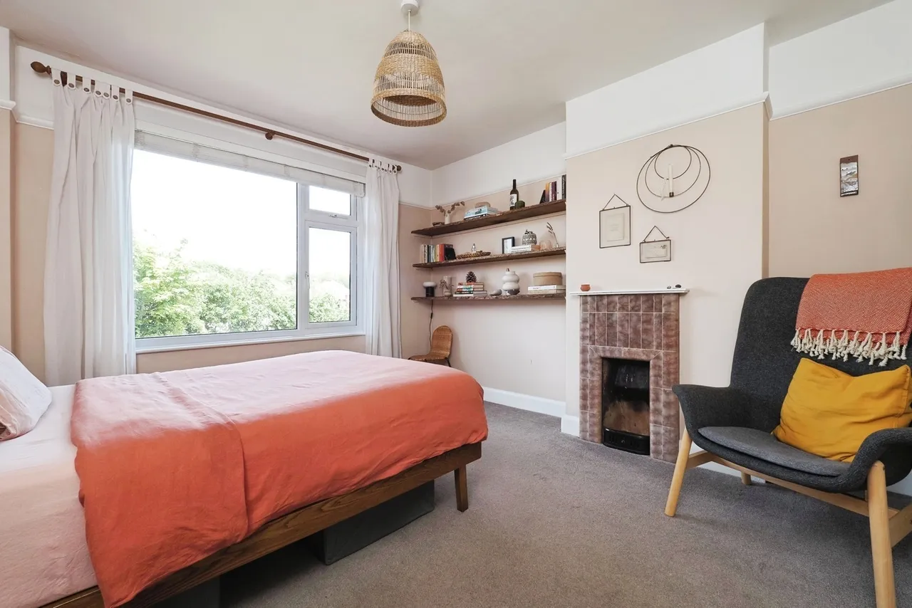 Russell Drive, Wollaton, Nottingham, NG8, photo 15