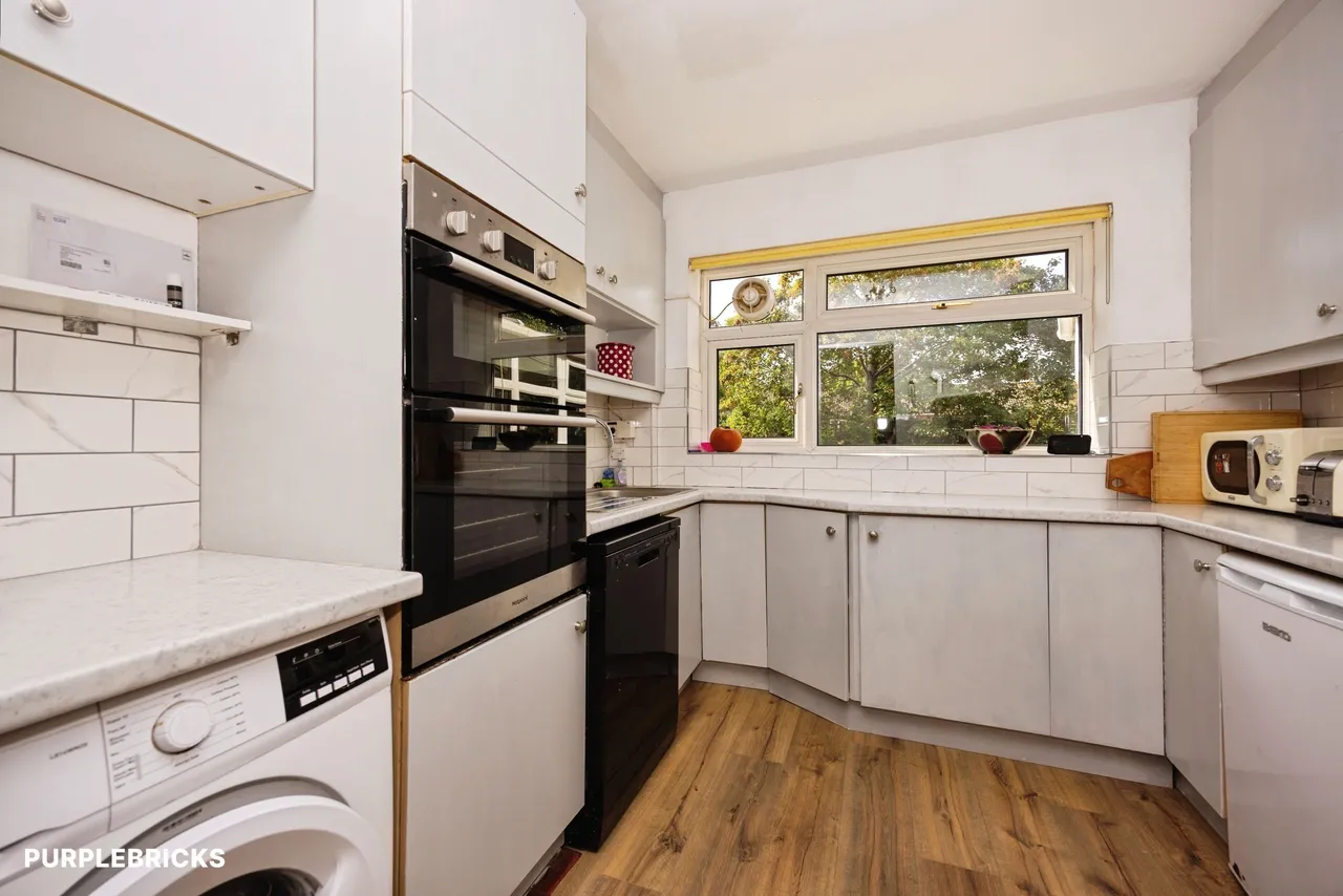 Oakwood Road, Woking, GU21, photo 23