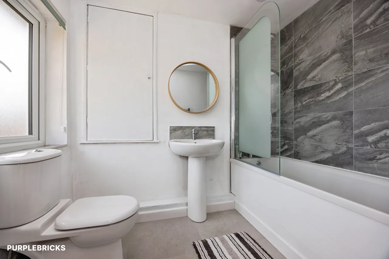 Oakwood Road, Woking, GU21, photo 30