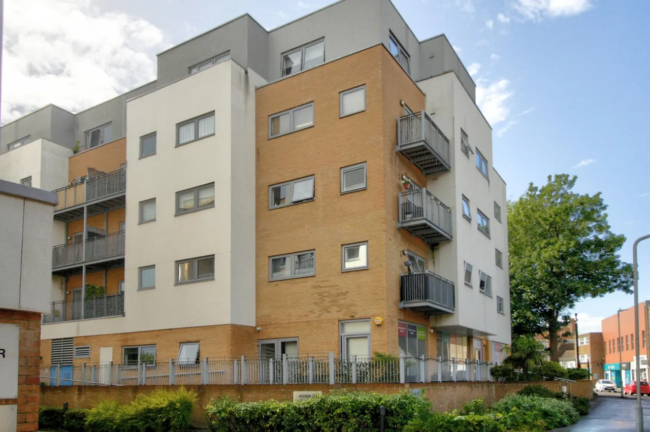 Sovereign Way, Tonbridge, TN9, photo 9