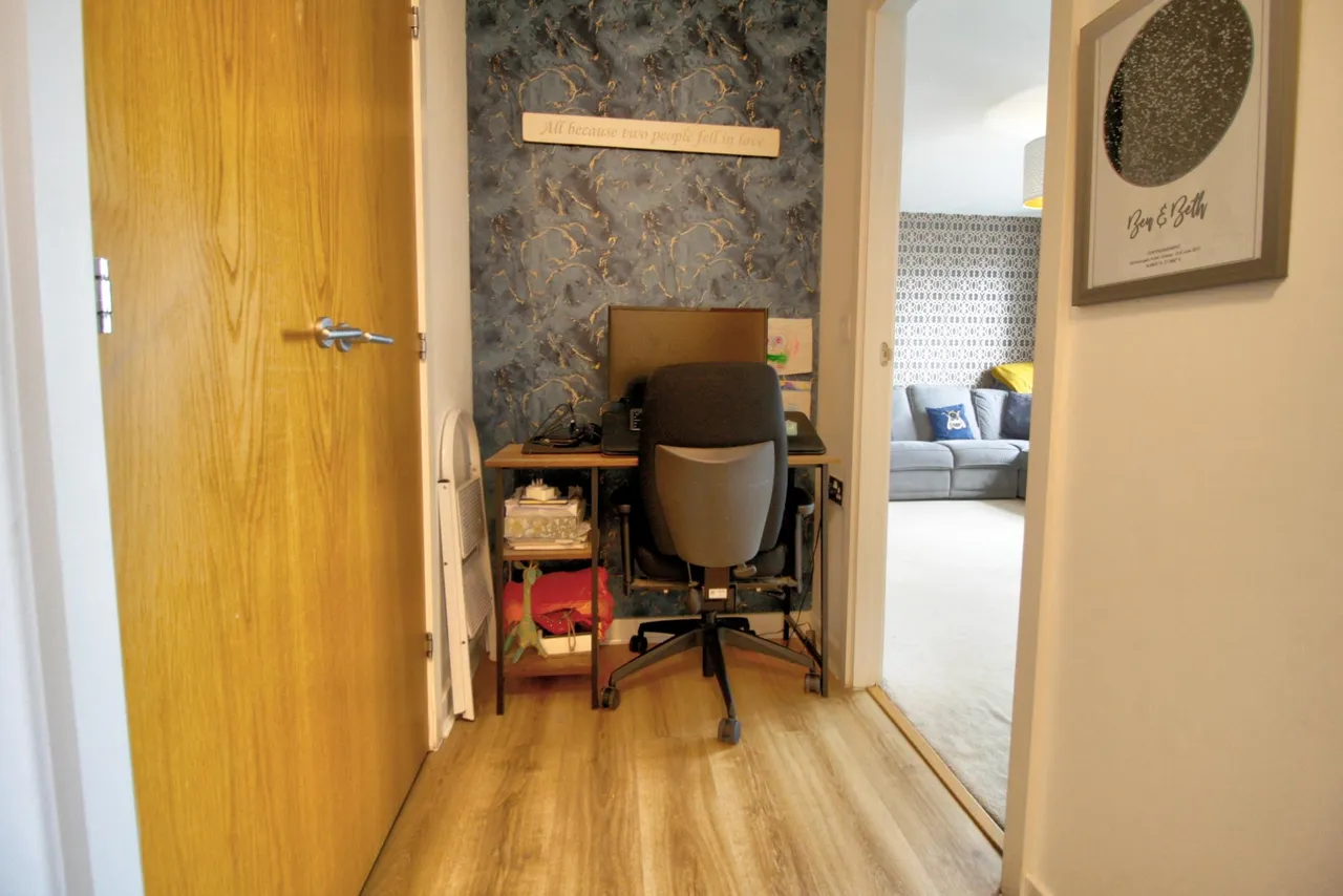 Sovereign Way, Tonbridge, TN9, photo 5