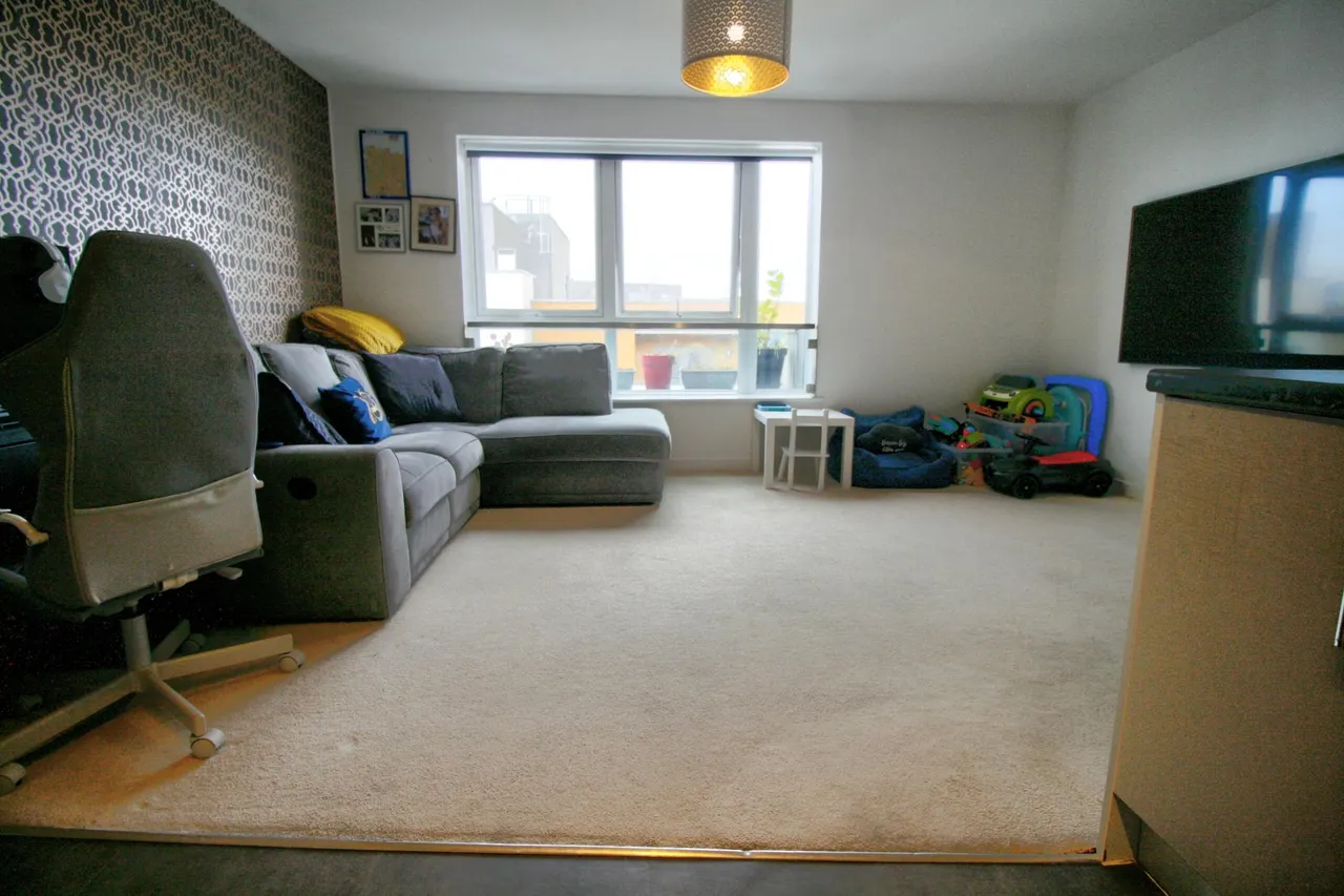 Sovereign Way, Tonbridge, TN9, photo 3