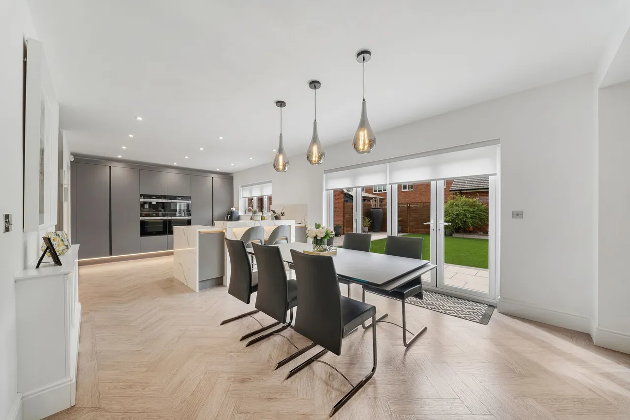 Glazebrook Lane, Widnes, WA8, photo 2