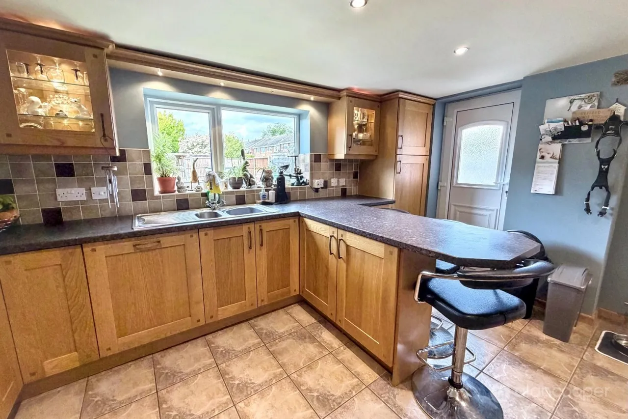 Abingdon Way, St Nicolas Park, CV11, photo 7
