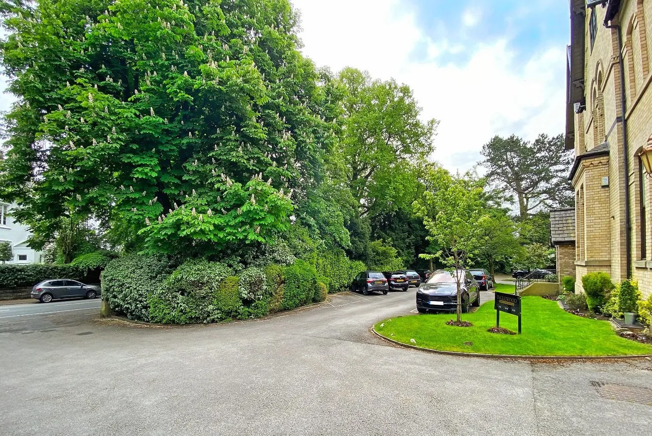 St. Margarets Road, Bowdon, WA14, photo 22