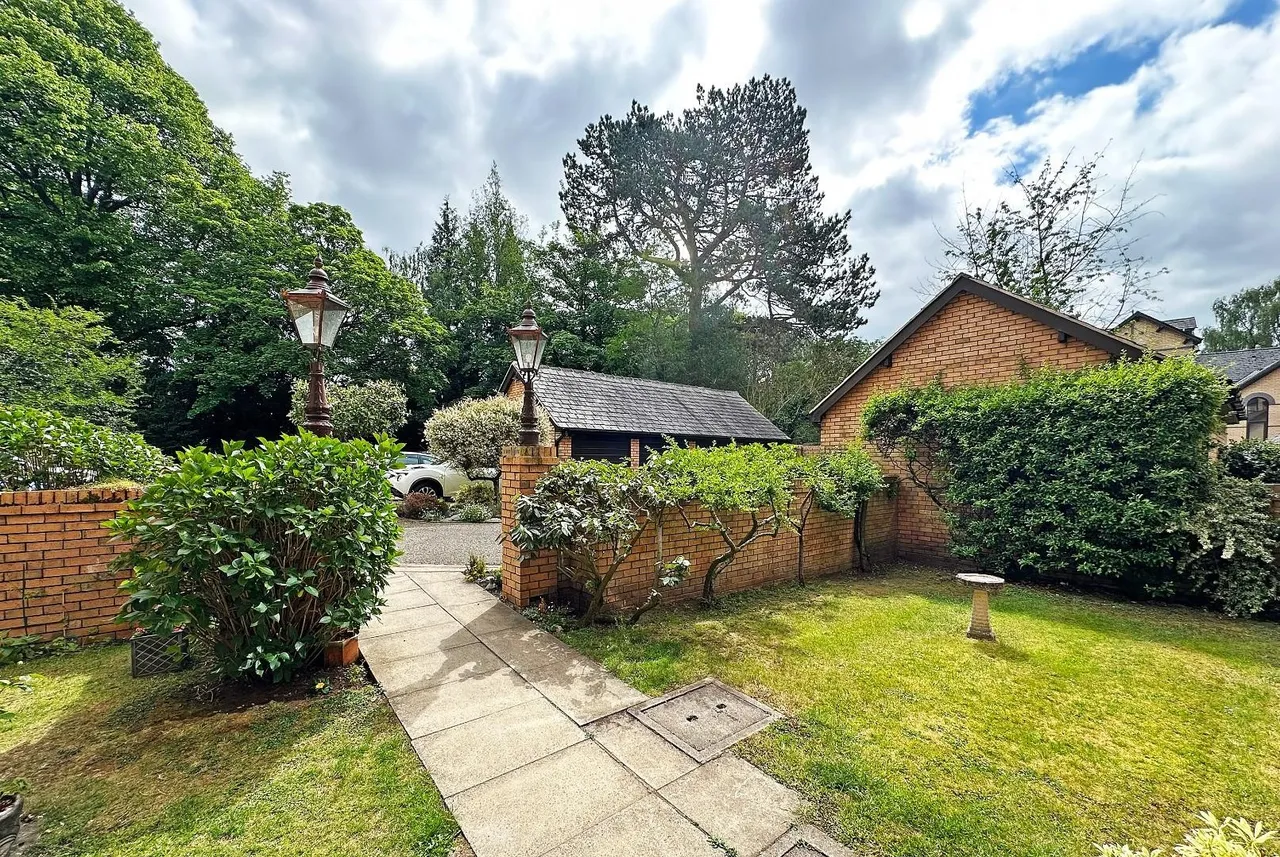 St. Margarets Road, Bowdon, WA14, photo 15