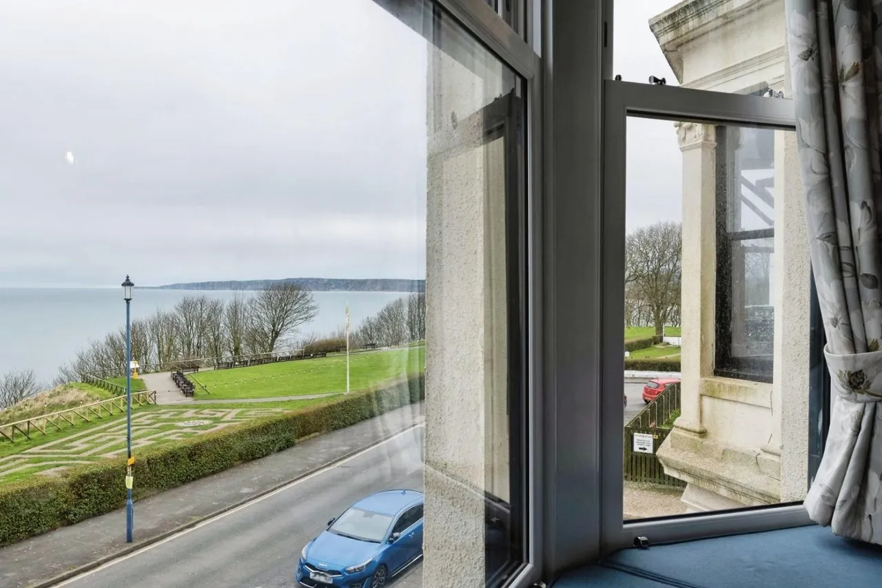 The Crescent, Filey, YO14, photo 2