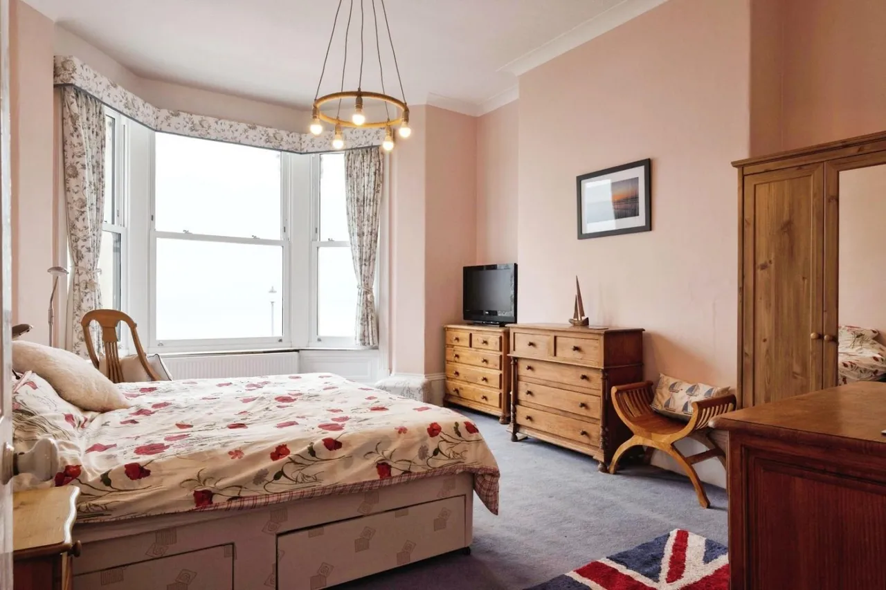 The Crescent, Filey, YO14, photo 11